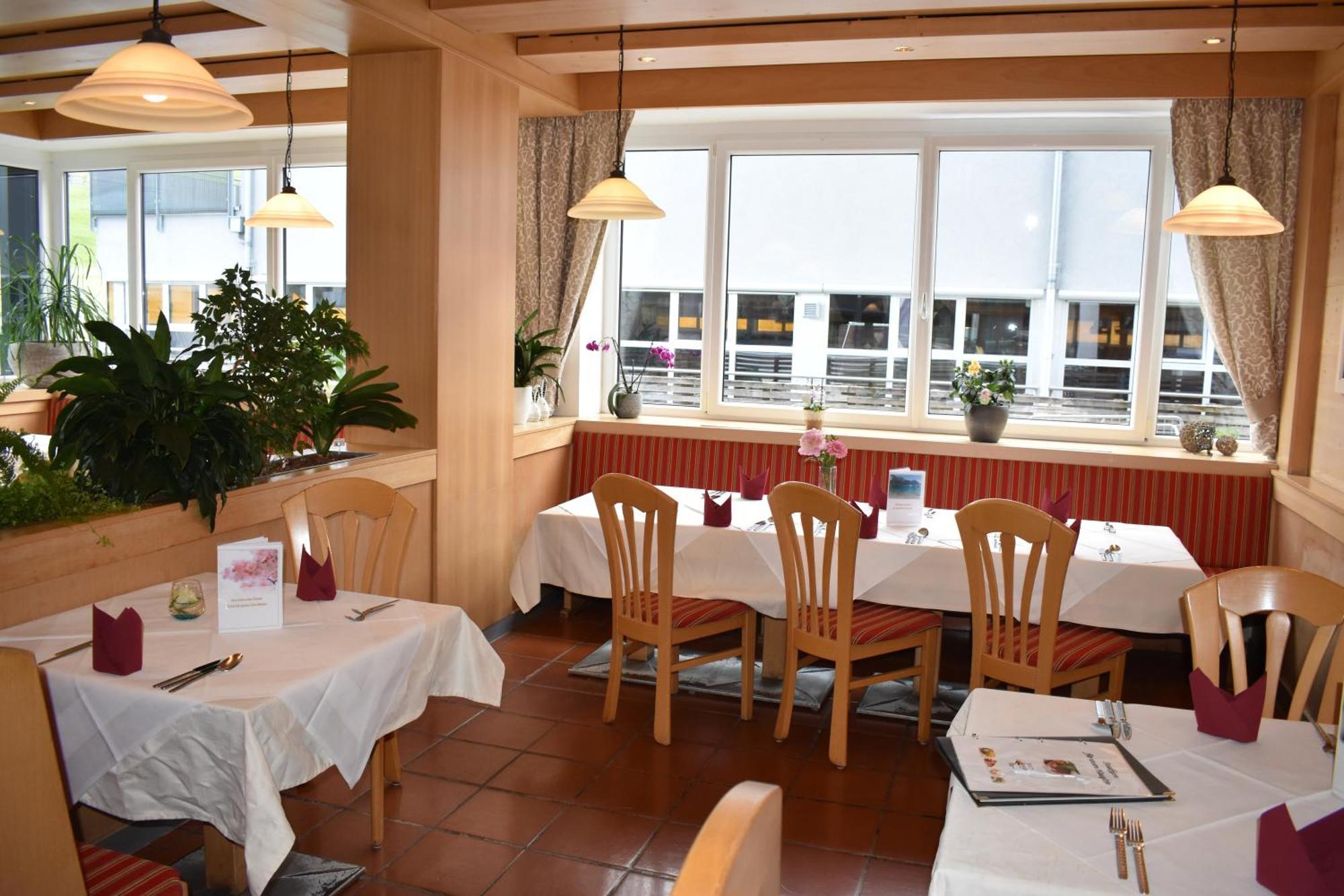 Hotel Kleißl Oberperfuss Buitenkant foto