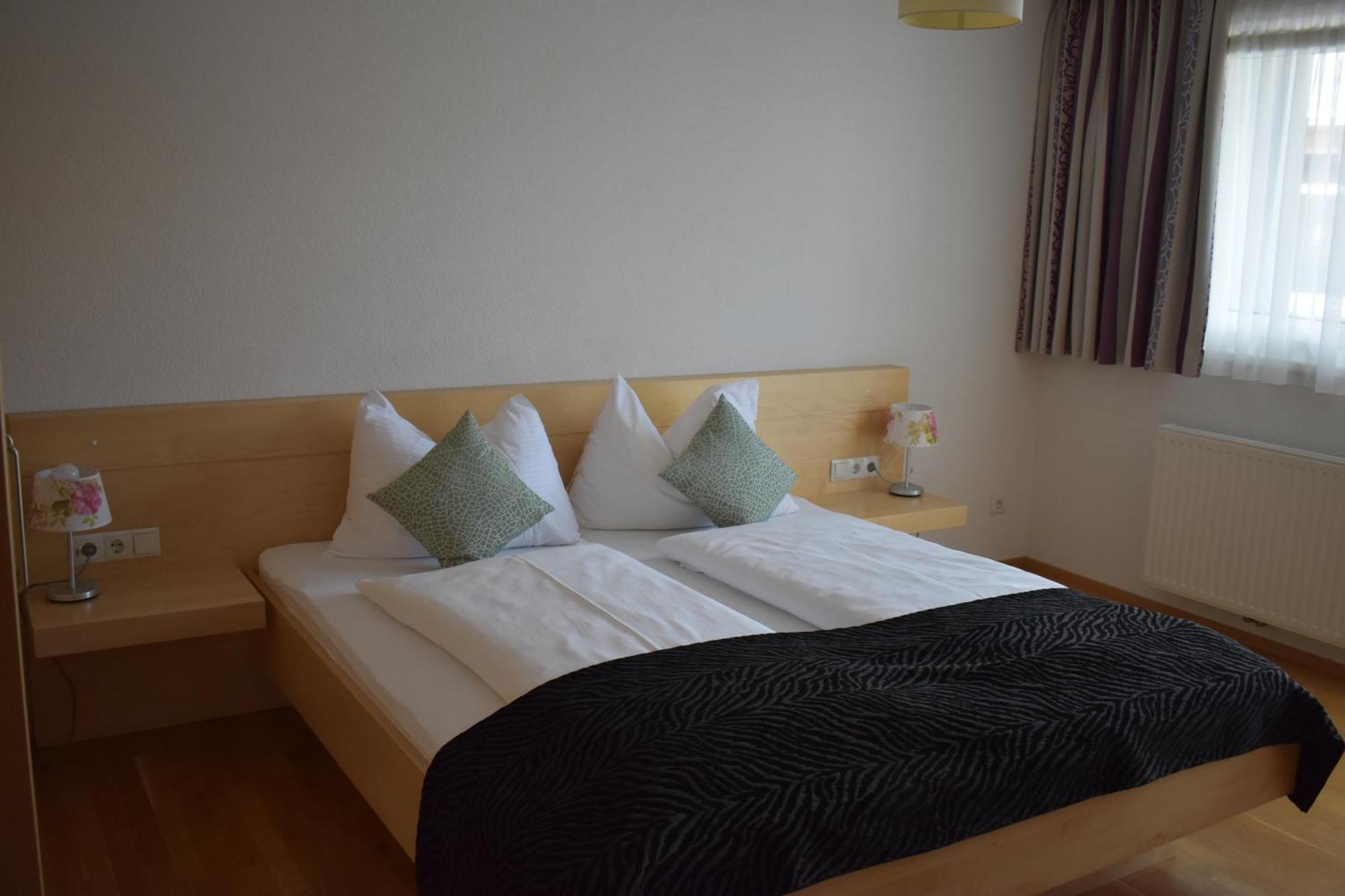 Hotel Kleißl Oberperfuss Buitenkant foto